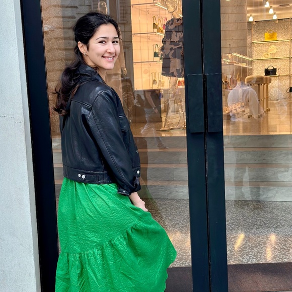 Meet your Posher, Isabelle - Picture 2 of 3